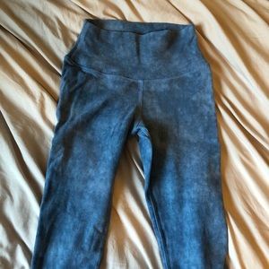 All High-Waisted Airbrush Legging